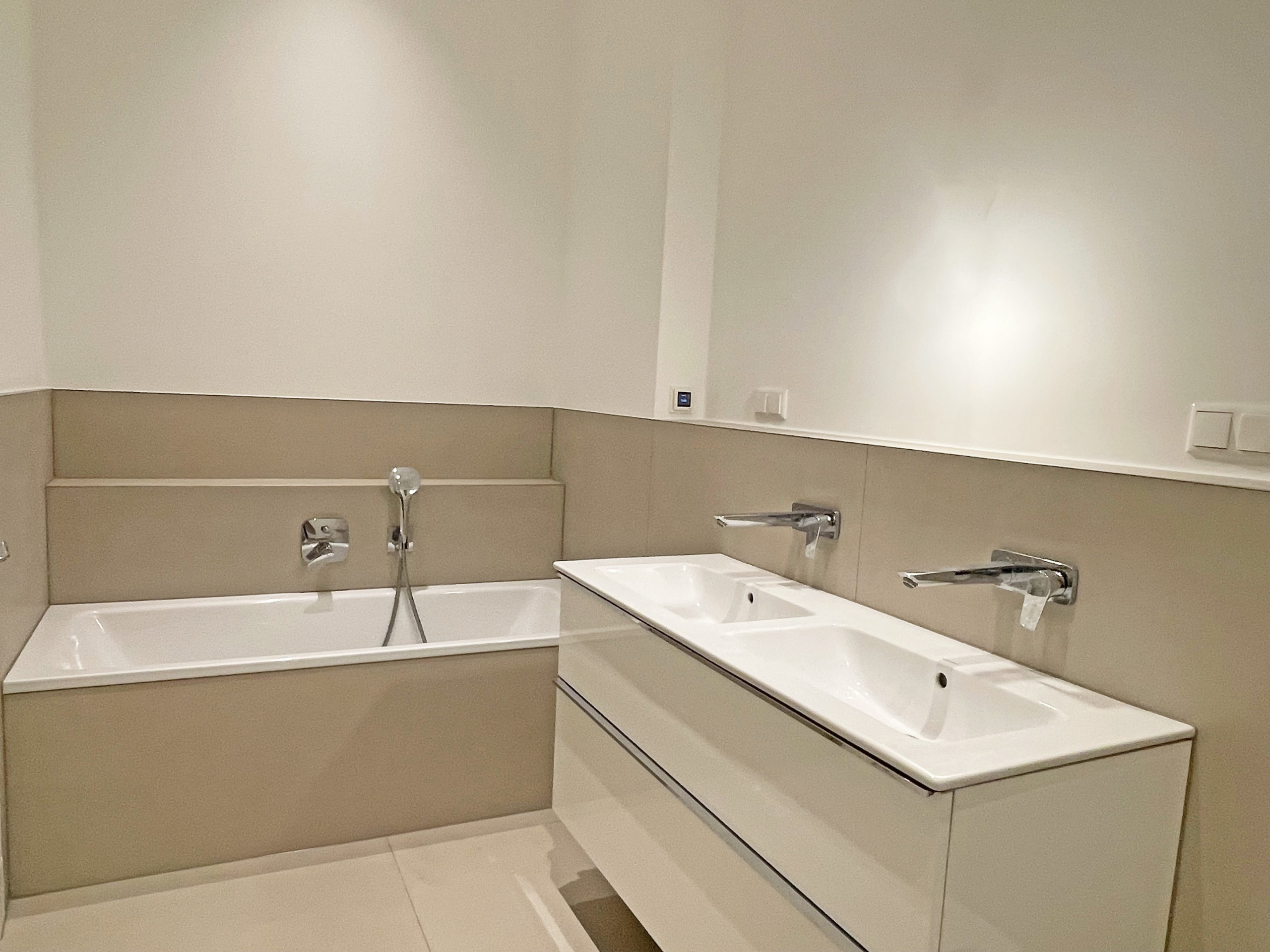 Vollbad_Ansicht_Badewanne